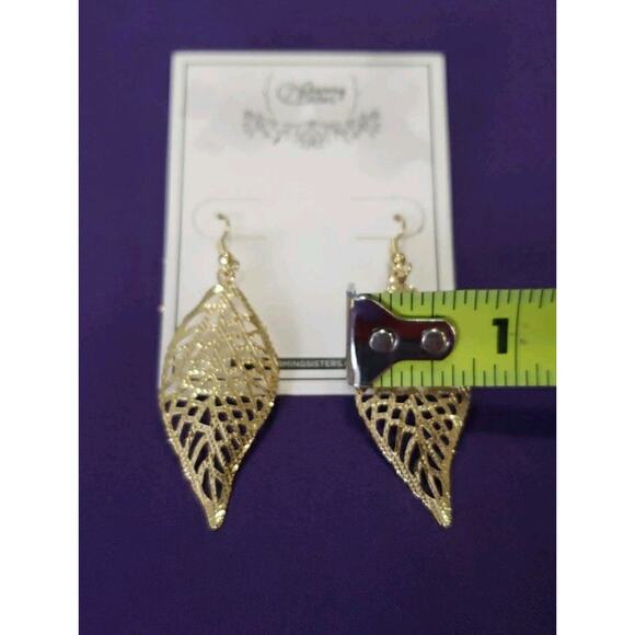Yellow Gold Plated Filigree Textured Leaf Shaped Dangle Earrings Pierced New - Picture 5 of 6